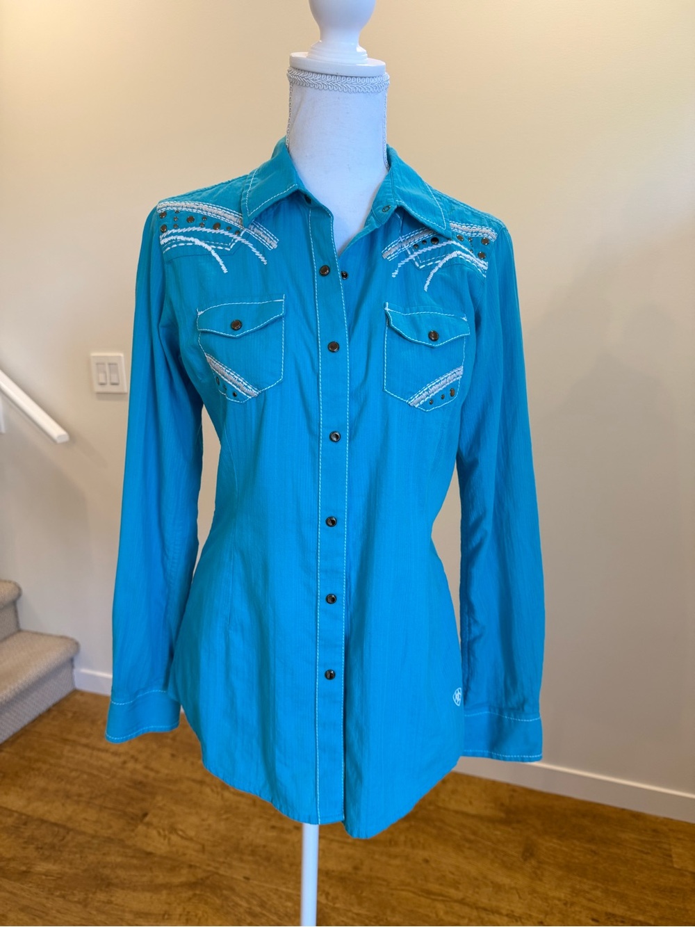 Turquoise Embroidered Ariat Western Shirt - Women Med